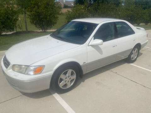 2001 Toyota Camry for sale at Cash Car Outlet in Mckinney TX
