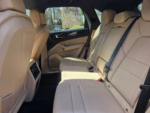 2022 Porsche Cayenne