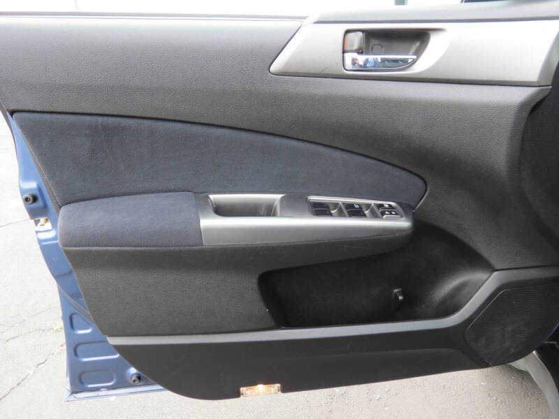 2011 Subaru Forester 2.5X Limited
