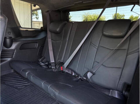 2017 Cadillac Escalade Platinum