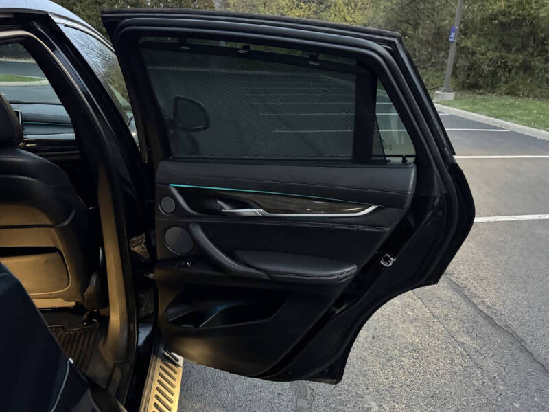 2017 BMW X6 xDrive50i