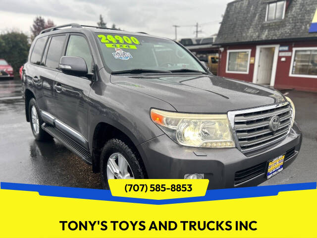 2013 Toyota Land Cruiser Base's photo