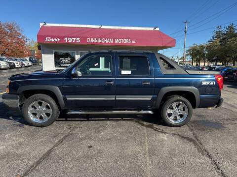 2006 Chevrolet Avalanche for sale at Cunningham Motor Sales, Inc. in Urbana IL