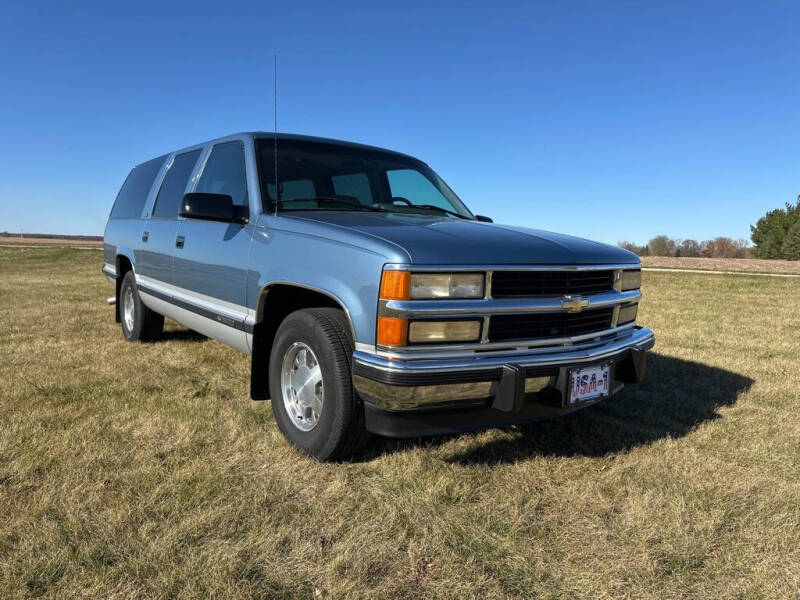 1994 Chevrolet Suburban's photo