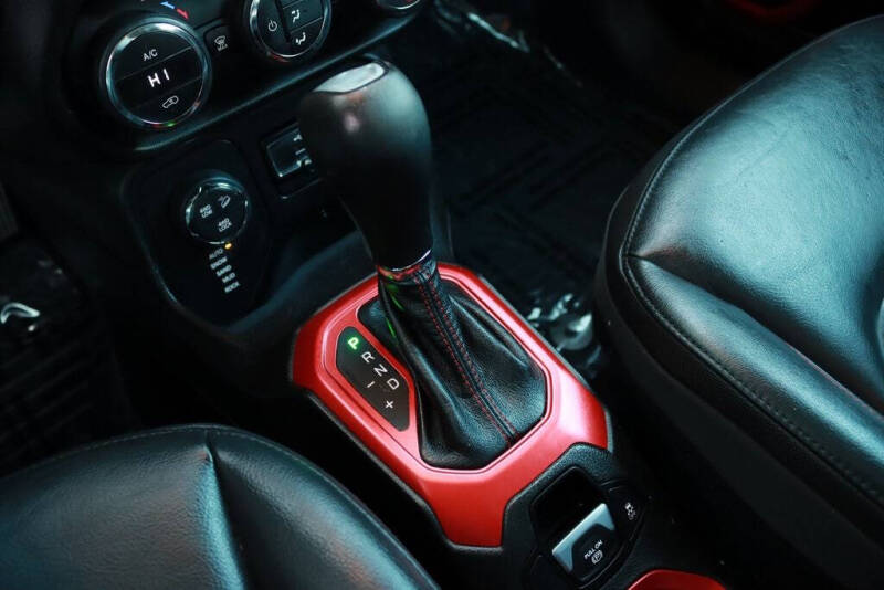 2017 Jeep Renegade Trailhawk