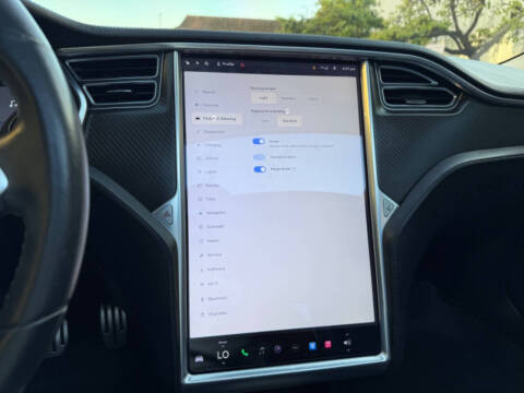 2013 Tesla Model S Performance