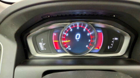 2016 Volvo XC60 T6 Drive-E