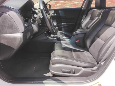2013 Acura ILX 2.0L w/Tech