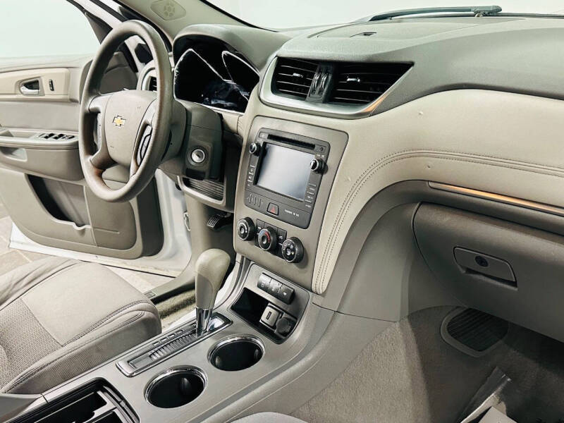 2017 Chevrolet Traverse LS