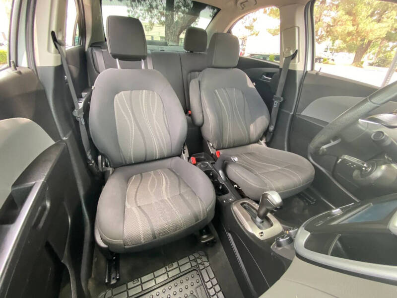 2017 Chevrolet Sonic LT Auto
