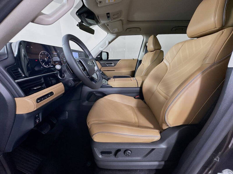 2026 Infiniti QX80 Luxe