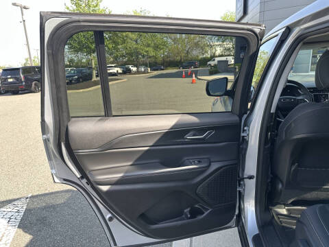 2023 Jeep Grand Cherokee L Altitude