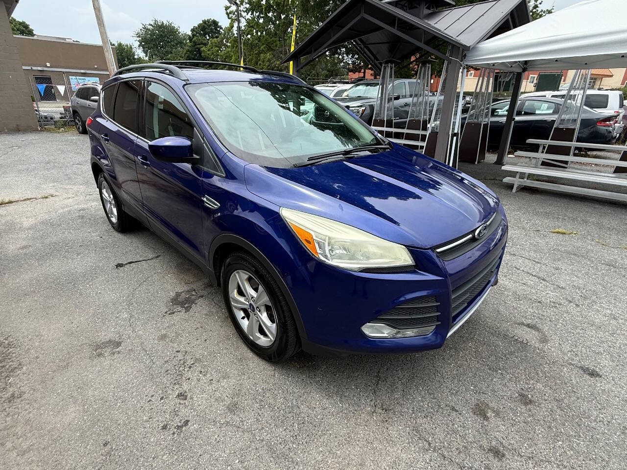 View vehicle photo 7