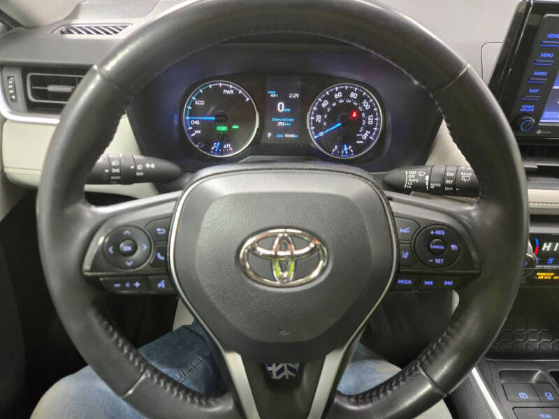 2021 Toyota RAV4 Hybrid XLE