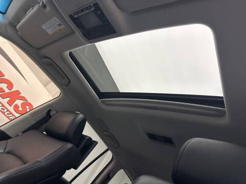 2016 Toyota Land Cruiser