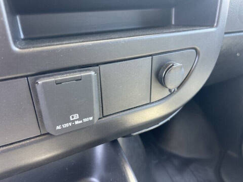2023 GMC Savana 2500