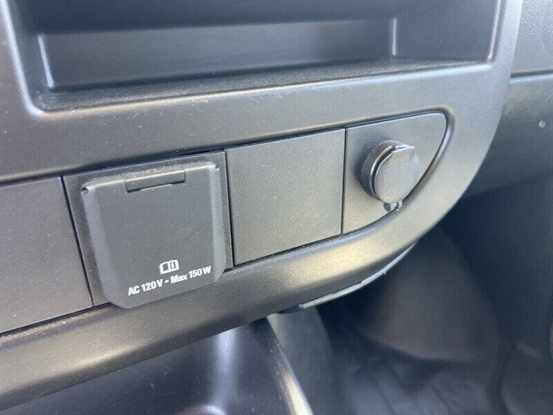 2023 GMC Savana 2500