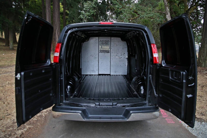 2021 GMC Savana 2500