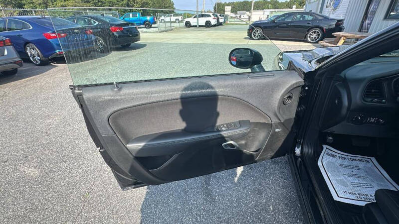 2023 Dodge Challenger SXT