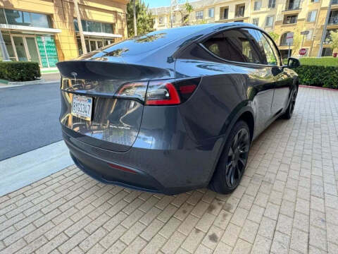2024 Tesla Model Y Performance