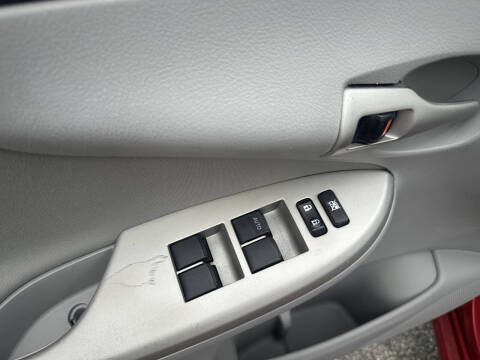 2012 Toyota Corolla LE