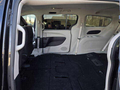 2017 Chrysler Pacifica LX