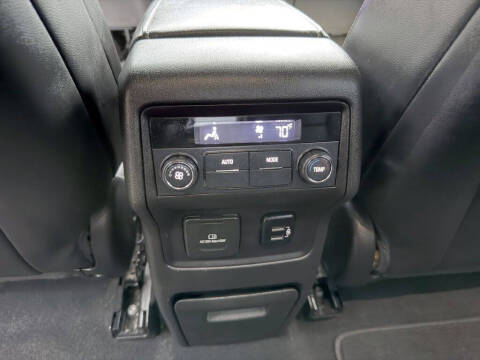 2017 GMC Acadia SLT-1