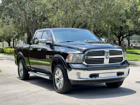 2016 RAM 1500 SLT