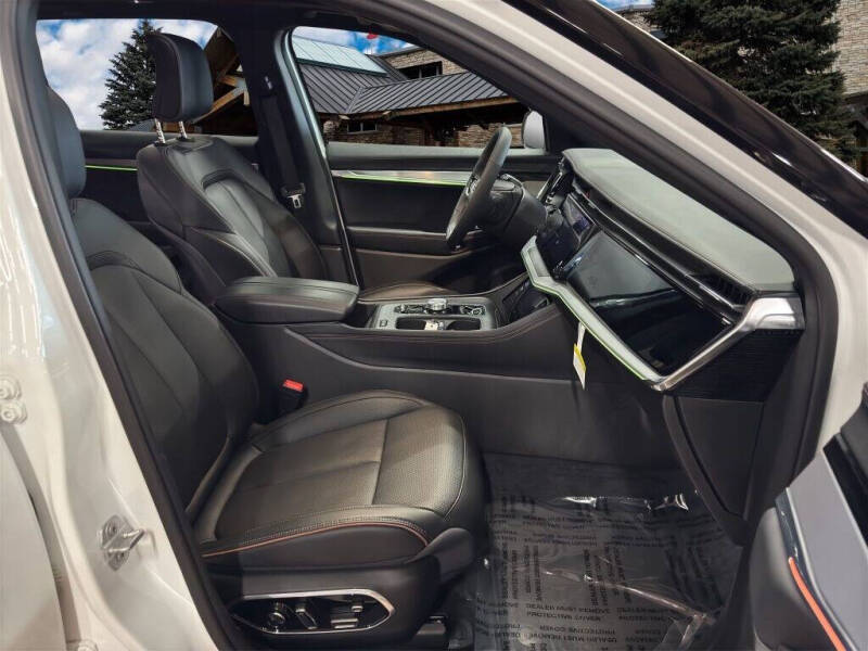 2024 Jeep Wagoneer S Launch Edition