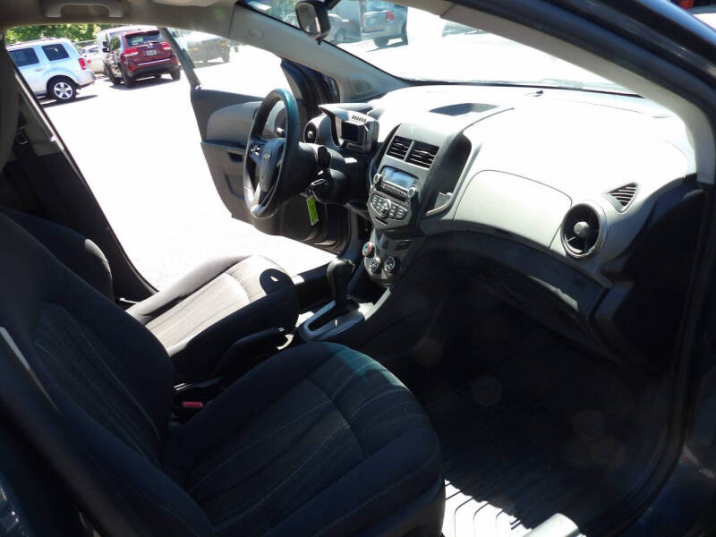 2013 Chevrolet Sonic LT Auto