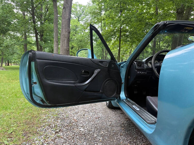 2001 Mazda MX-5 Miata LS