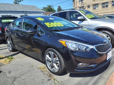 2016 Kia Forte for sale at M & R Auto Sales INC. in North Plainfield NJ