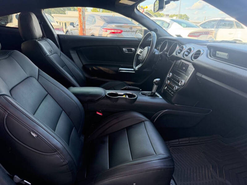 2019 Ford Mustang