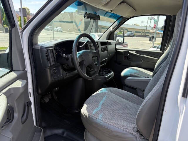 2006 GMC Savana 2500