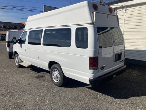 2009 Ford E-Series E-350 SD