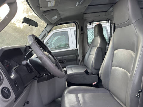 2012 Ford E-Series E-150 XL