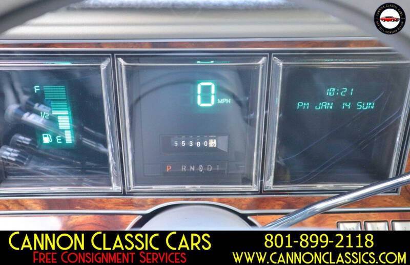 1984 Lincoln Town Car Signature