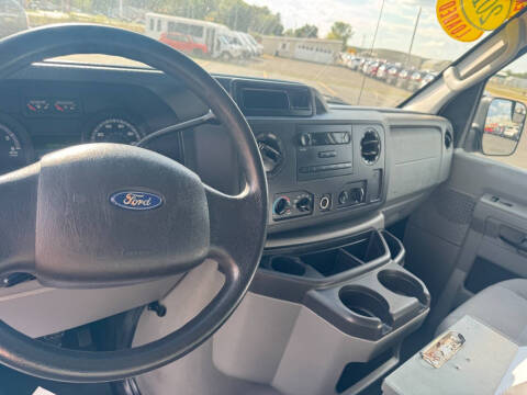 2011 Ford E-Series E-250