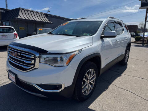 2017 GMC Acadia SLE-2