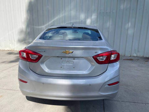 2017 Chevrolet Cruze LT Auto