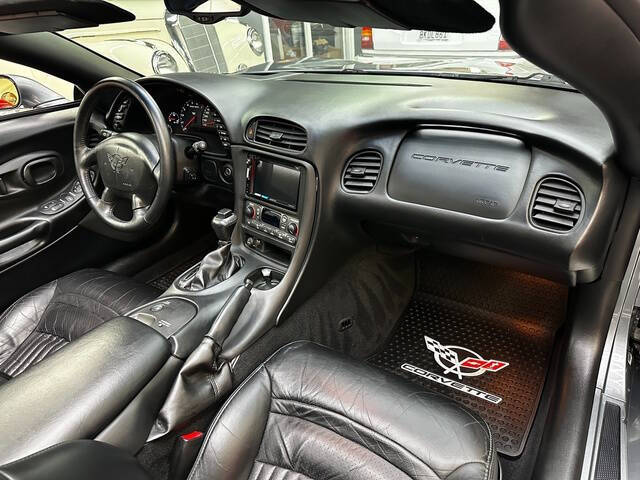 2004 Chevrolet Corvette