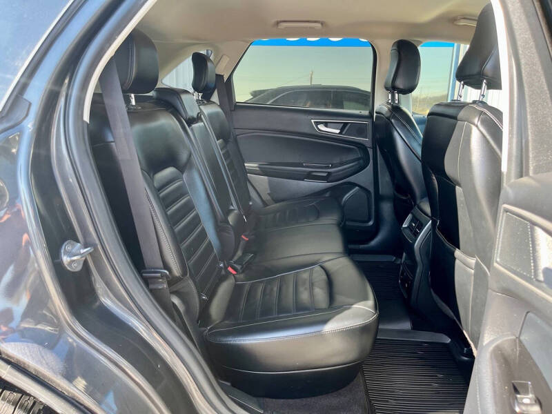 2020 Ford Edge SEL