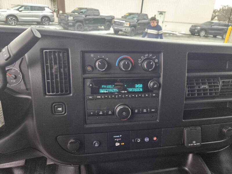 2024 GMC Savana 2500