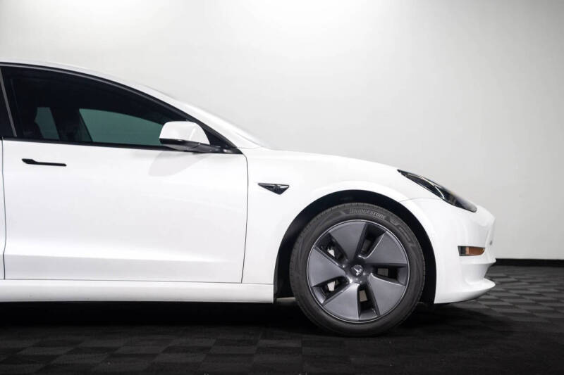 2021 Tesla Model 3 Standard Range Plus