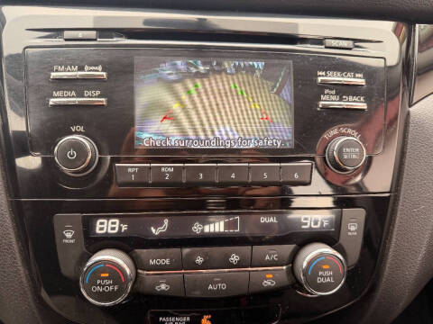 2017 Nissan Rogue Sport SV