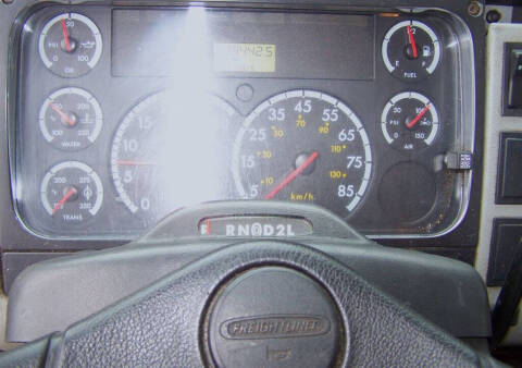 2002 Freightliner FL70