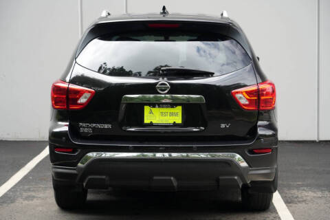 2019 Nissan Pathfinder SV
