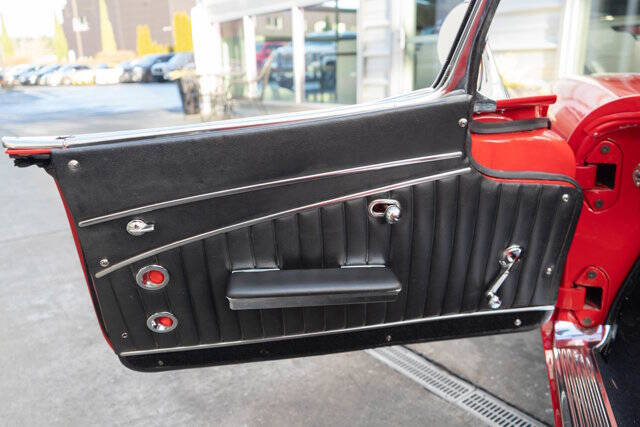 1962 Chevrolet Corvette 21