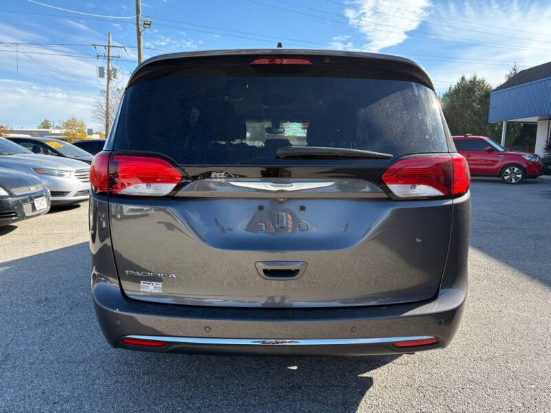 2018 Chrysler Pacifica Touring Plus