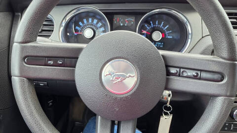 2012 Ford Mustang V6